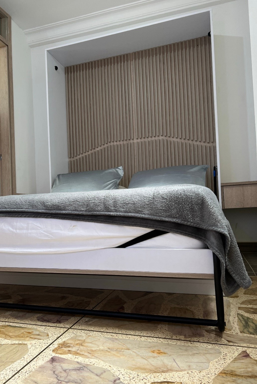 Cama abatible