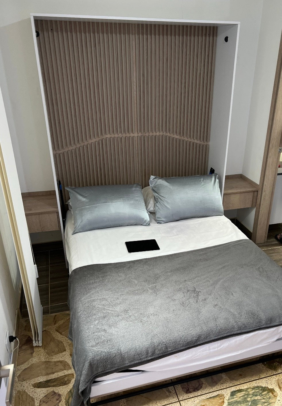 Cama abatible